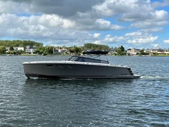 33' Hoc 2016 Yacht For Sale